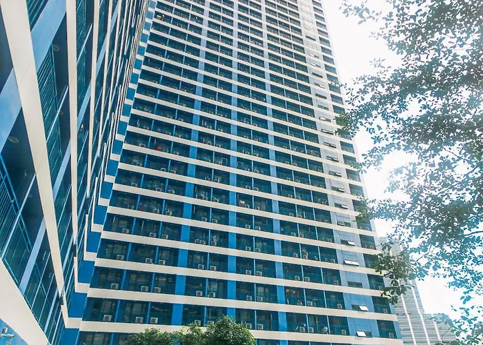 Chic Romantic Getaway Makati One Br Two Br Swim Gym 300 Mb Appartamento