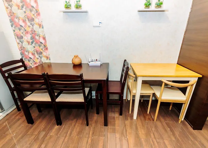 Chic Romantic Getaway Makati One Br Two Br Swim Gym 300 Mb *
