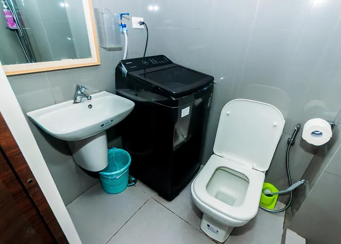 Chic Romantic Getaway Makati One Br Two Br Swim Gym 300 Mb