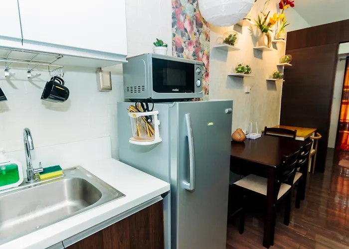 Appartamento Chic Romantic Getaway Makati One Br Two Br Swim Gym 300 Mb Manila