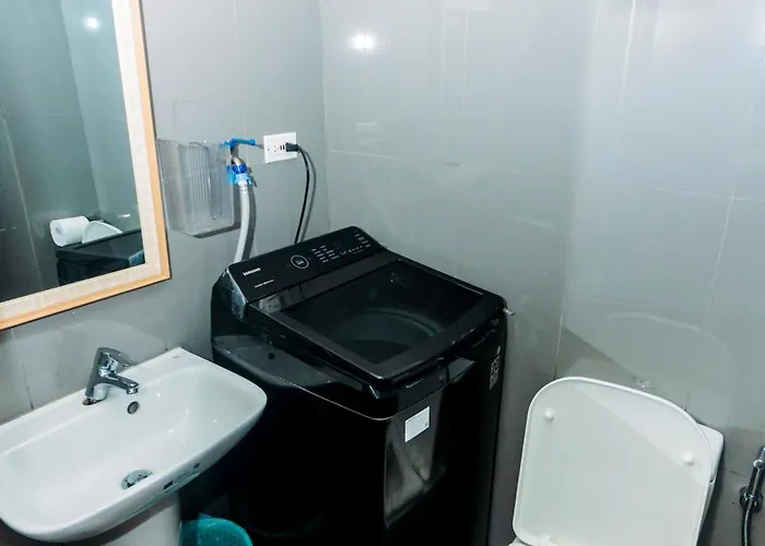 Chic Romantic Getaway Makati One Br Two Br Swim Gym 300 Mb *